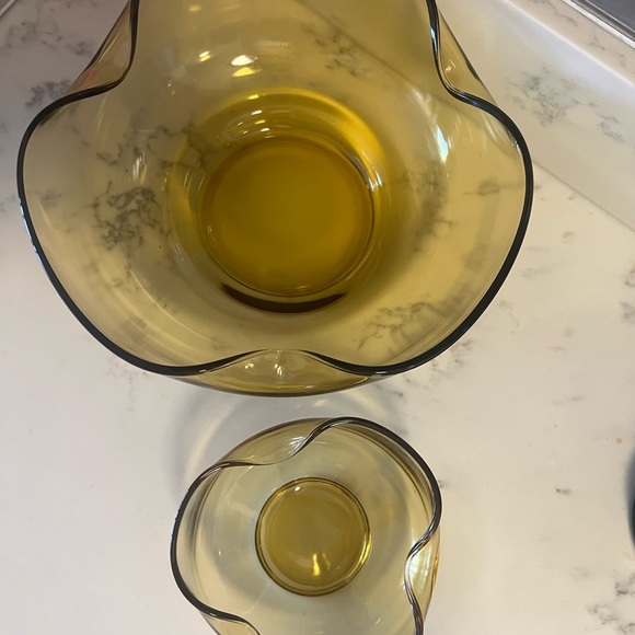 Vintage glass serving bowls - set of 2 - Picture 2 of 7